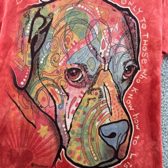 The Mountain Medium Red Dog Art T-Shirt Size Medium - Picture 2 of 5